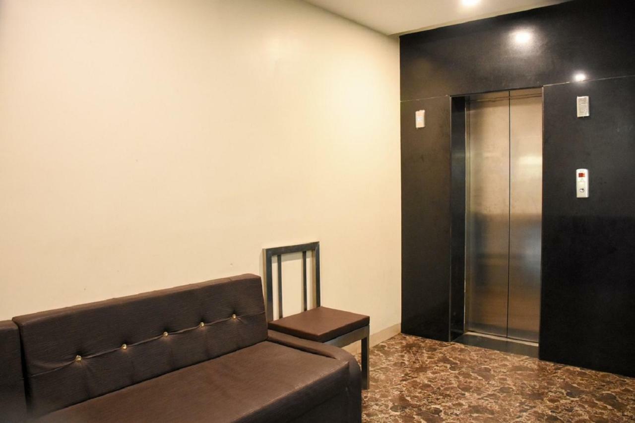 Hotel Dilip Indore Zewnętrze zdjęcie